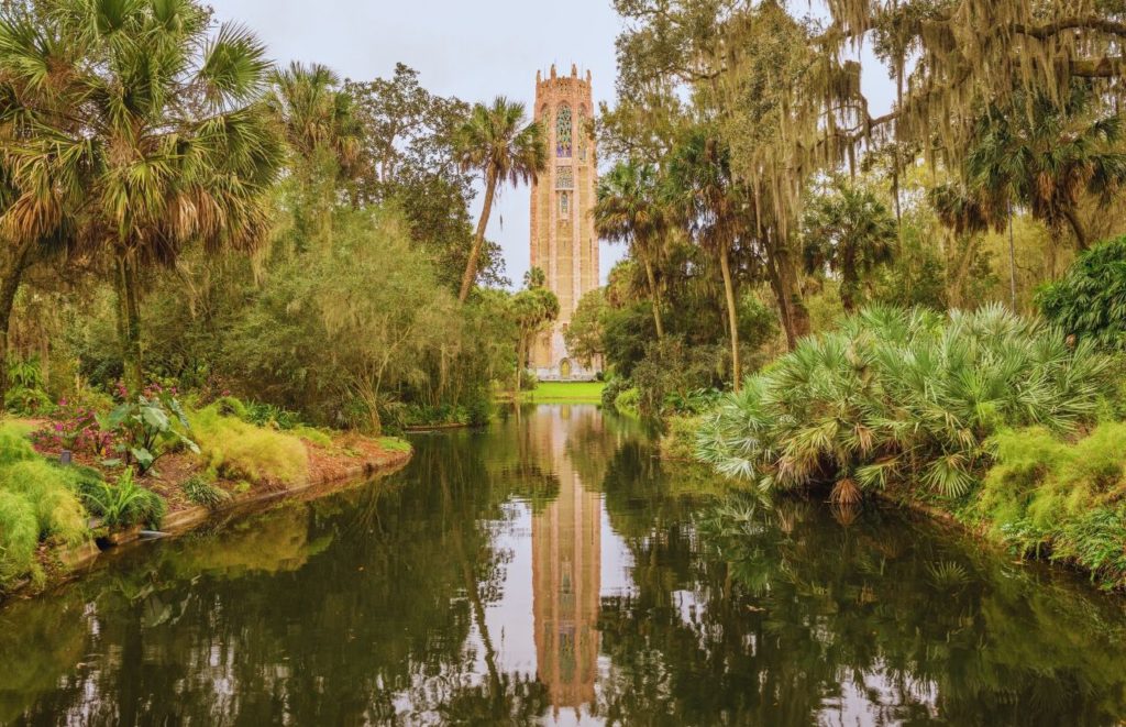 Bok Towers Lake Wales Florida. One of the best things to do in Orlando at Christmas. Keep reading to learn more about the best things to do for Christmas in Orlando.