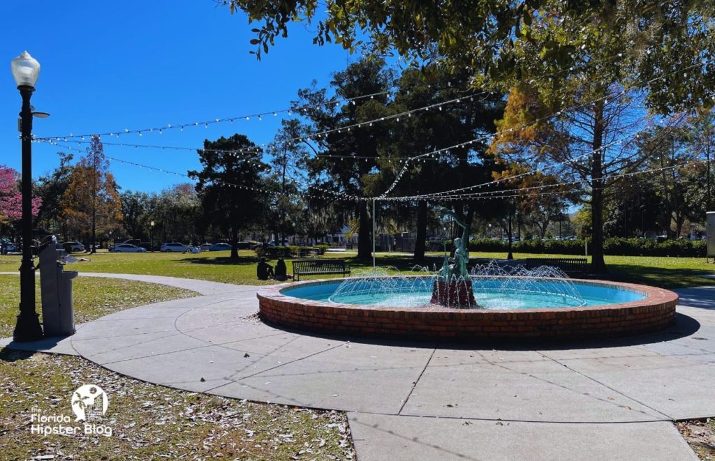 The water fountain in downtown Winter Park, Florida. Keep reading for more places to take a perfect day trip from Orlando, Florida. 