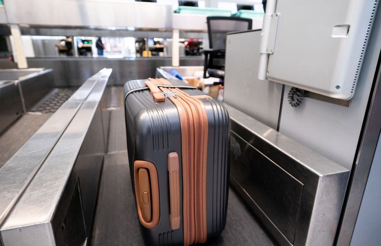 JetBlue Carryon Bag Size, Weight & Fees (EVERYTHING YOU MUST KNOW