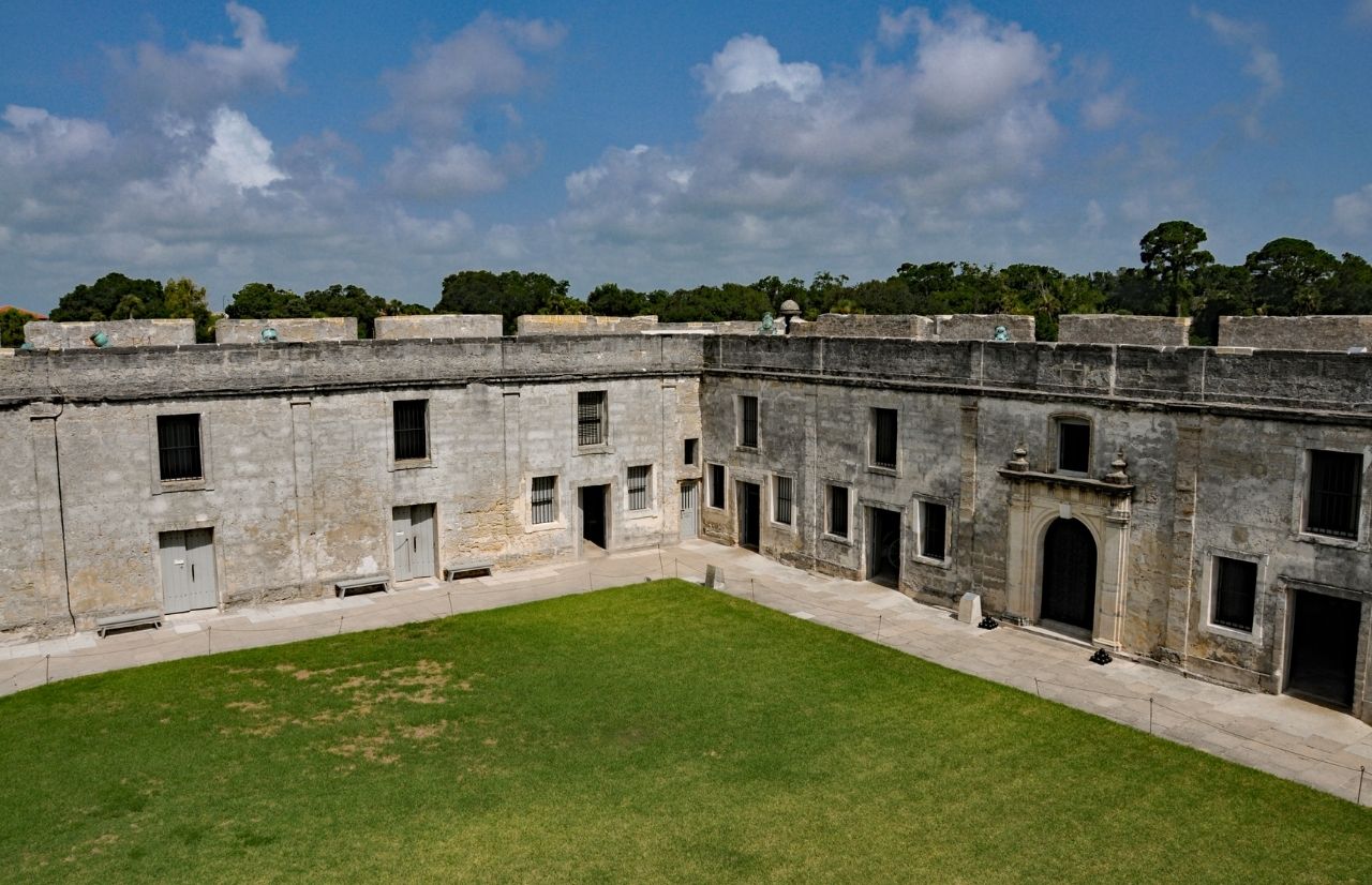 Castillo de San Marcos St. Augustine Florida. Keep reading to find out more about where to find the best castles in Florida.