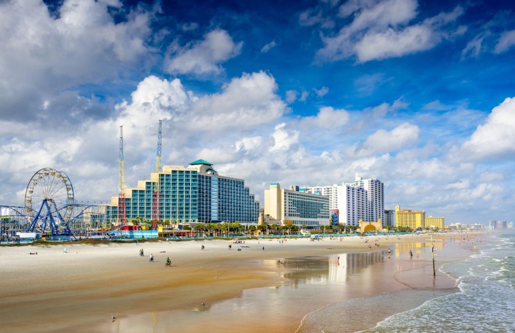 Daytona Beach Florida Skyline with Ferris Wheel. Keep reading to get more Gainesville daytrip ideas.