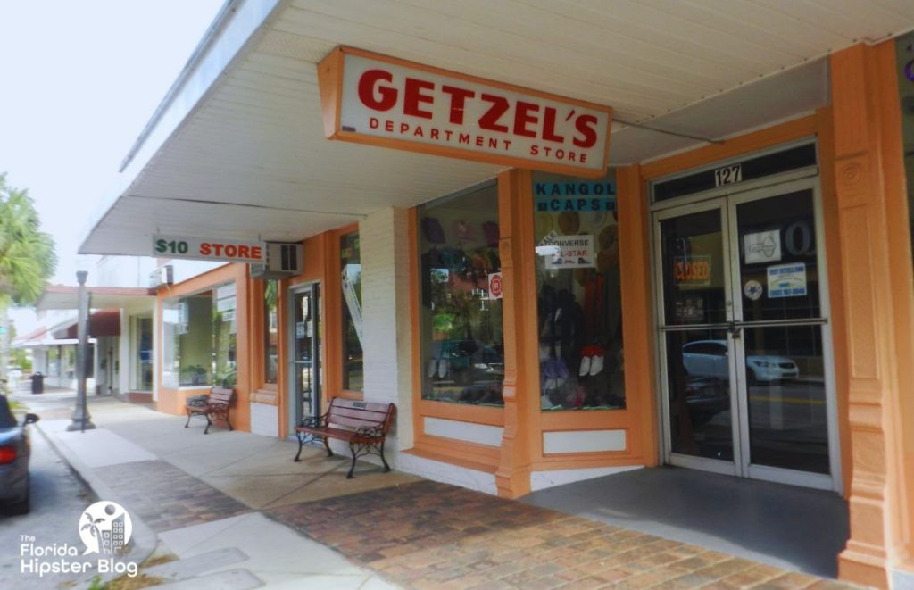 Downtown Leesburg, Florida Getzel's Department Store. Keep reading to learn more about what to do in Leesburg Florida. 