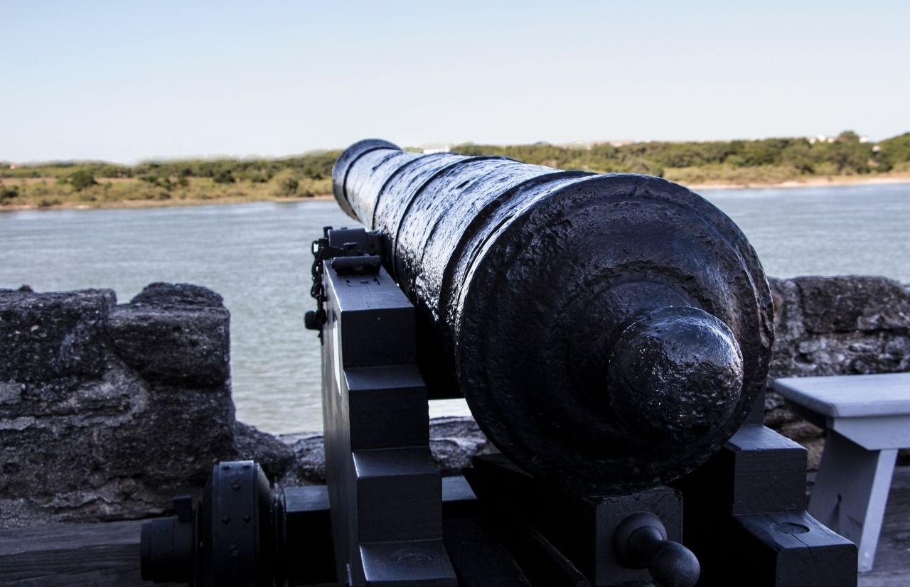 Fort Matanzas St Augustine Florida Cannon. Keep reading to uncover the best forts and castles in Florida.