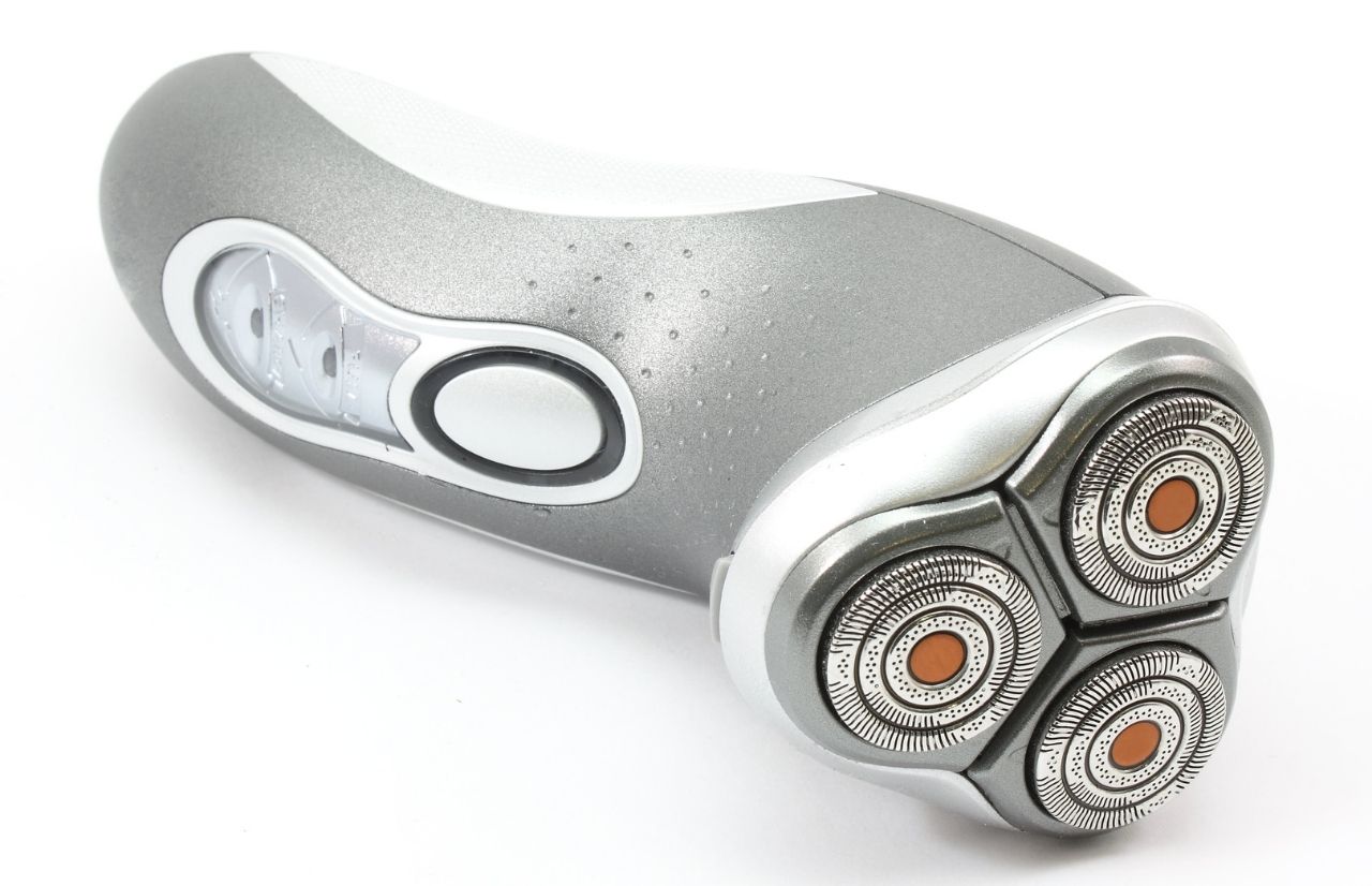 Can I Carryon a Shaving Razor? Everything You MUST Know Before Your Trip! Florida Hipster