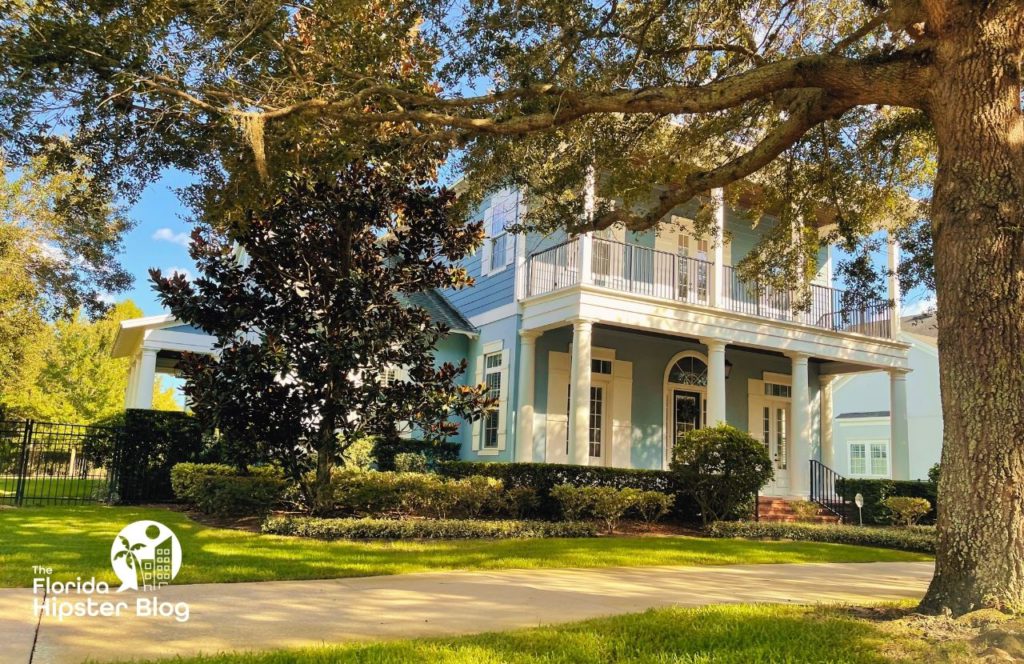 Baldwin Park Neighborhood in Orlando, Florida. Keep reading to find out where to go for lunch in Orlando.  