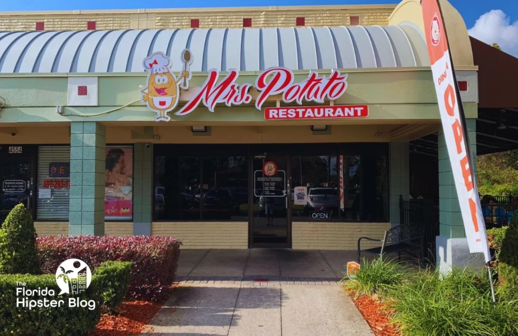 Mrs. Potato Restaurant in Orlando, Florida. Keep reading to get the best lunch in Orlando!