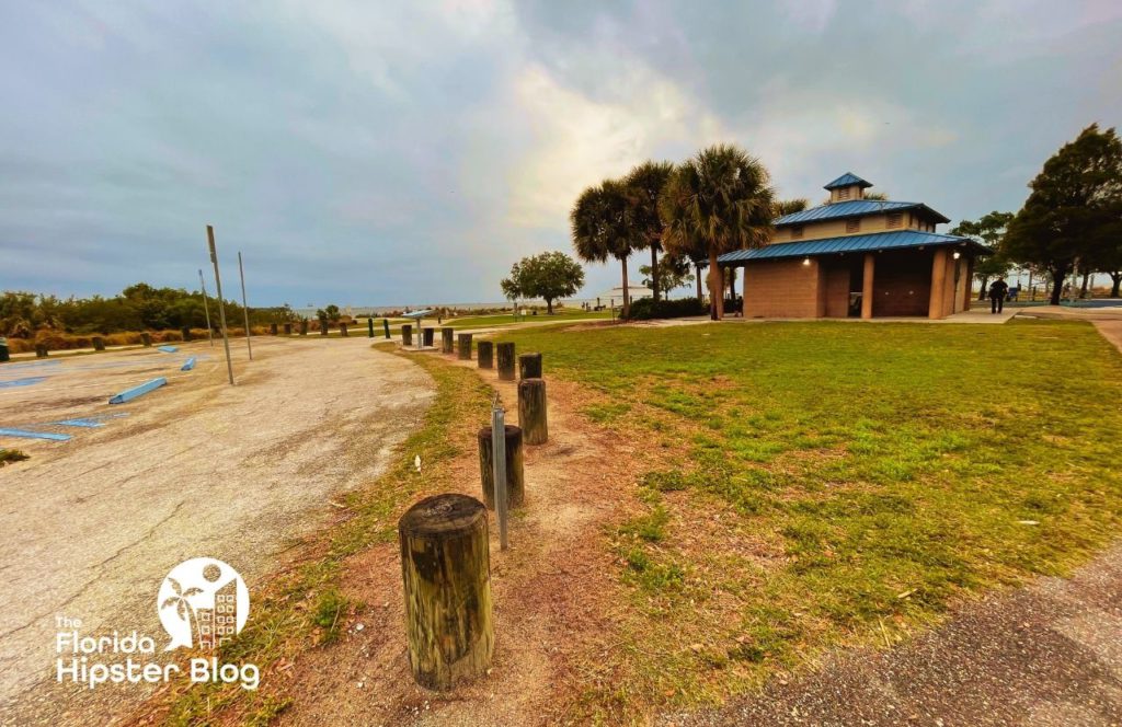 Things to do in Tampa Bay, Florida Cypress Point Beach Park on Cloudy Rainy and windy day. Keep reading to find out what to do in Tampa that is free.  