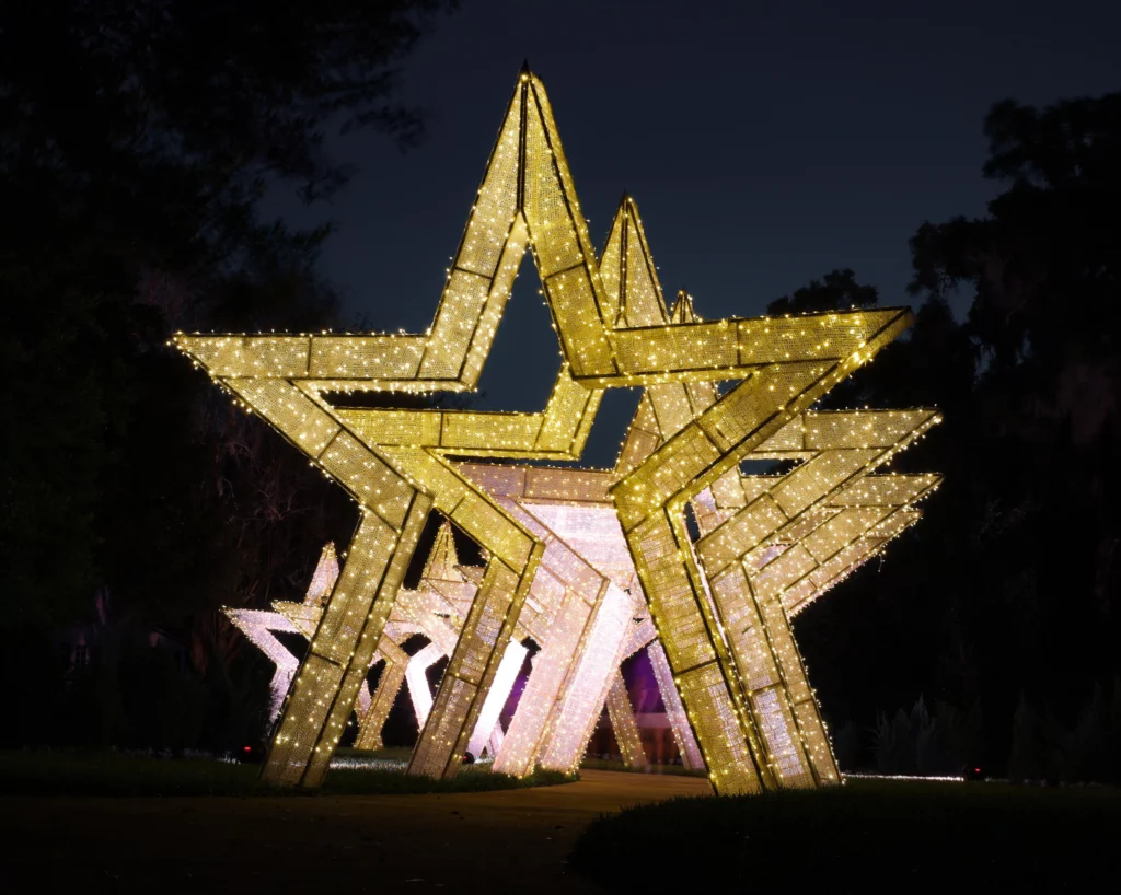 Leu Gardens Christmas Lights. Keep reading to discover more Christmas in Orlando events.