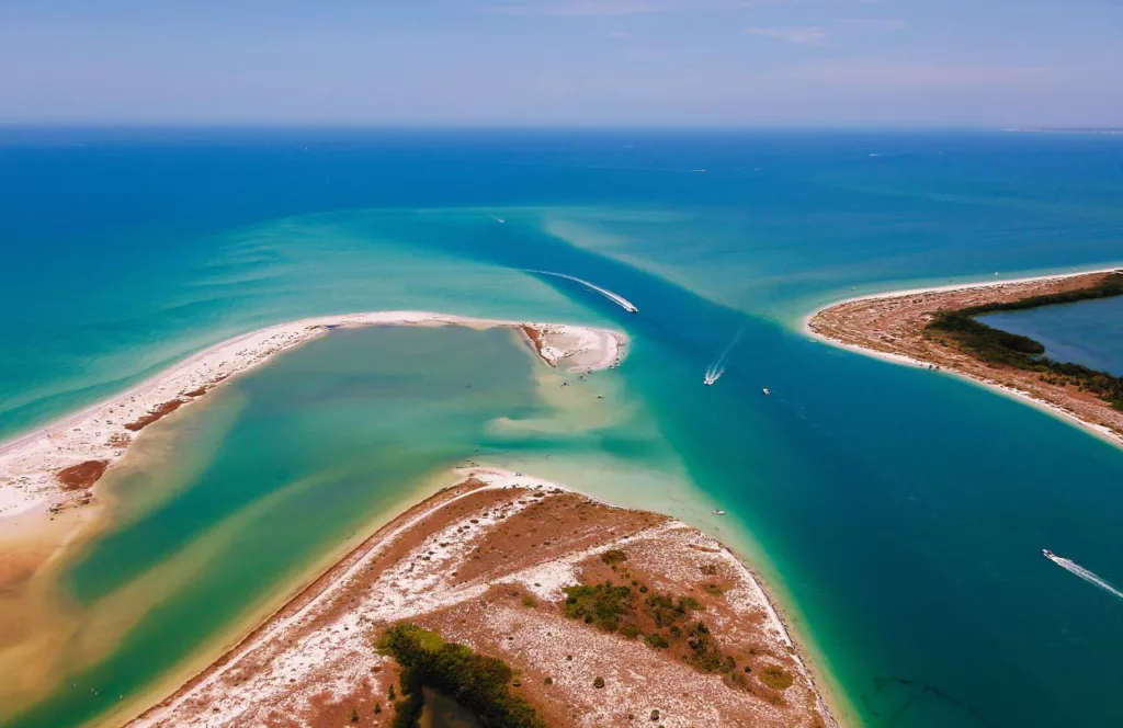 Fort De Soto Park. Keep reading to get the best places to watch sunset in Tampa.