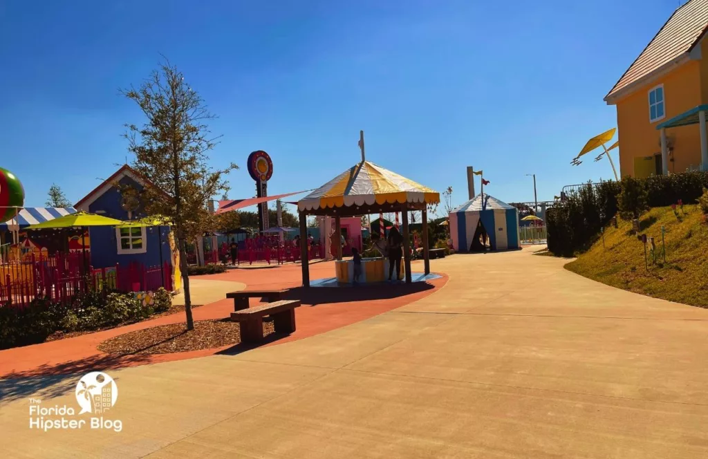 Mr. Bull's Drop Tower at the Peppa Pig Theme Park. Keep reading to find out all you need to know about Peppa Pig Theme Park. 