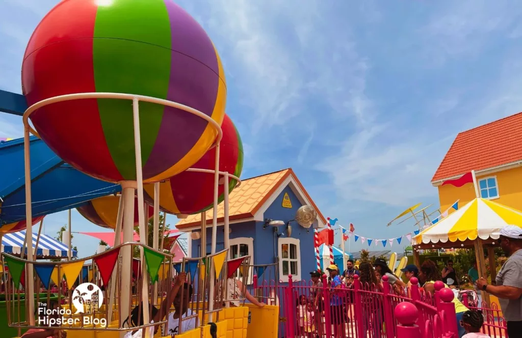 Peppa Pig Theme Park Florida Big Balloon Ride 