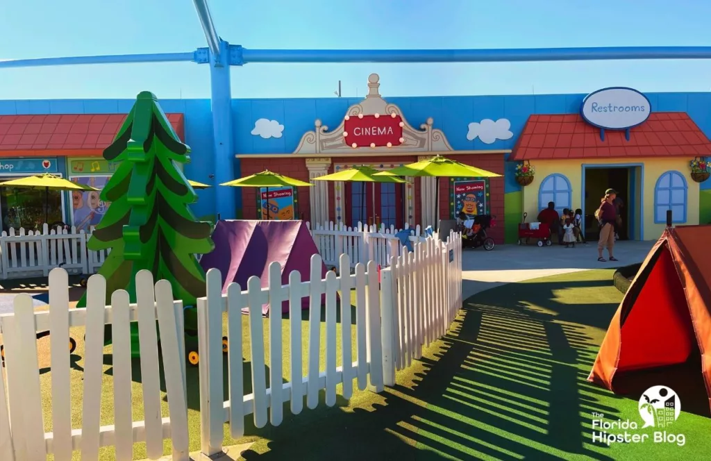 Peppa Pig Theme Park Florida Cinema and Restrooms. Keep reading to learn more tips on how to visit Peppa Pig Theme Park. 