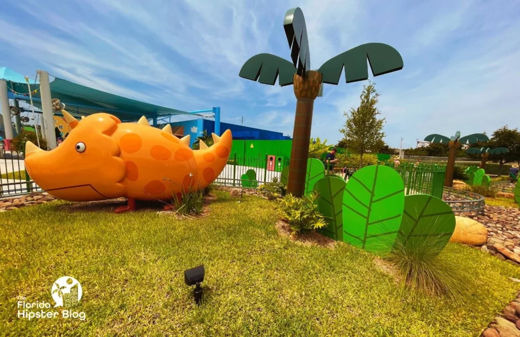 Peppa Pig Theme Park Florida Grampy Rabbit's Dinosaur Adventure. Keep reading to learn everything you need to know about visiting Peppa Pig Theme Park. 