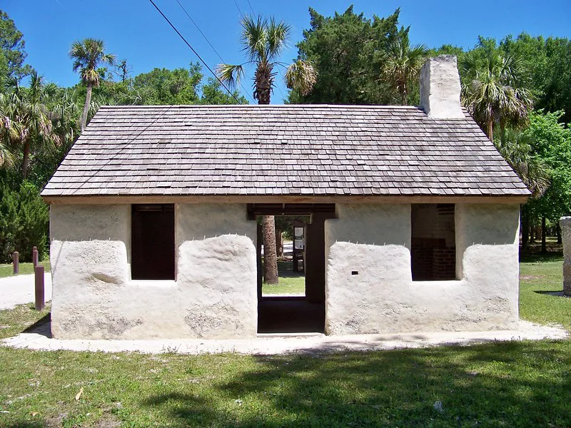 A rebuilt slave quarter at the Kingsley Plantation in Jacksonville, FL. Keep reading to get fun and free things to do in Jacksonville, Florida.