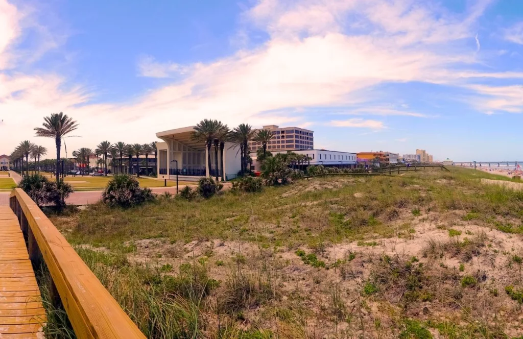 Jacksonville Seawalk Pavilion on the beach. One of the best fun and free things to do in Jacksonville, Florida. Keep reading to find out all you need to know about free things to do in Jacksonville, Florida. 