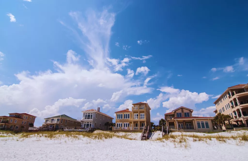 Wonderful homes on the coastline in Destin, Florida.  Keep reading to learn more about the best beaches in Florida.