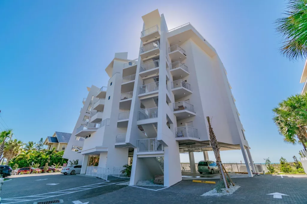 Provident Oceana Beachfront Suites in Treasure Island Exterior Shot. Keep reading to get the best hotels in Tampa, Florida.