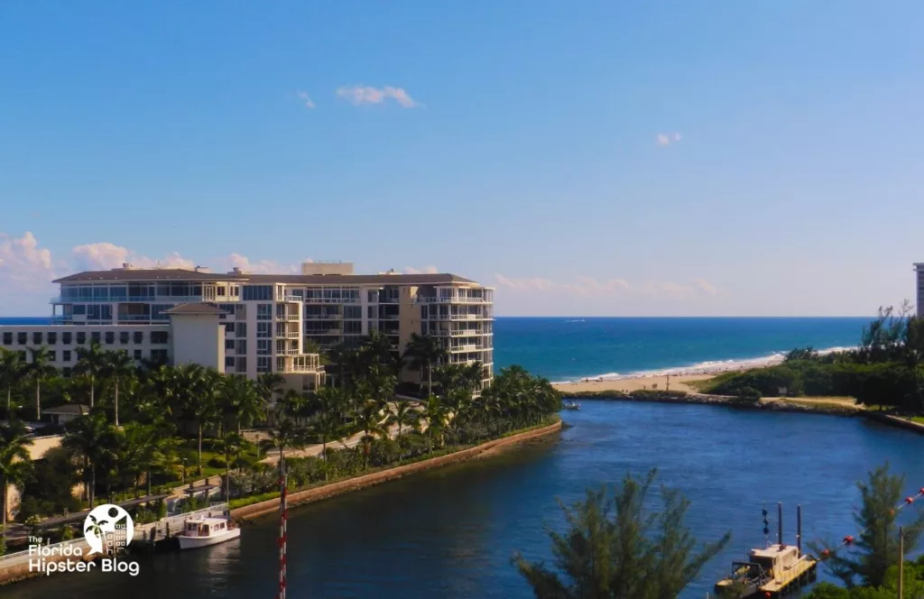 West Palm Beach, Florida bay area towards the beach. Keep reading to learn more about the best events in Florida for the 4th of July. 