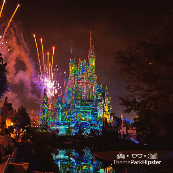 Fireworks at Walt Disney World. Keep reading to find out more about the best events in Florida for the 4th of July. 