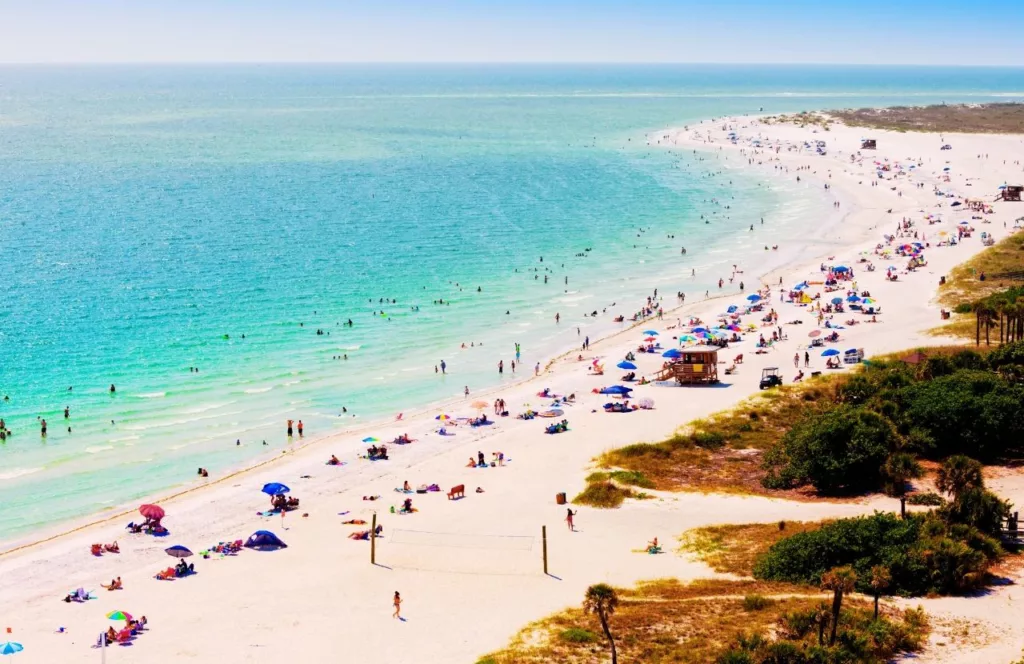 Lido Beach in Sarasota. One of the best things to do in Florida for the 4th of July and Independence Day. Keep reading to find out all you need to know about the best things to do for Independence Day in Florida.    