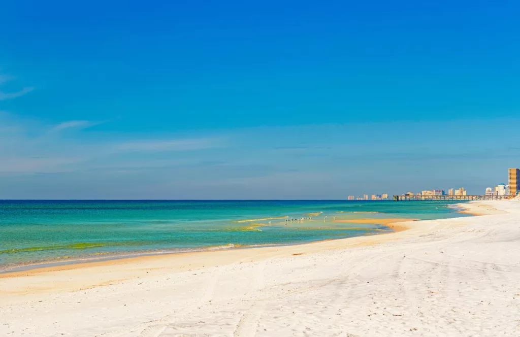 White sandy beach. Keep reading to get the Full Guide to Snorkeling in Panama City Beach, Florida.