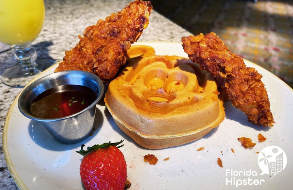 Mickey Waffles with Chicken at Disney World. Keep reading to find who has the best breakfast buffet in Orlando. 